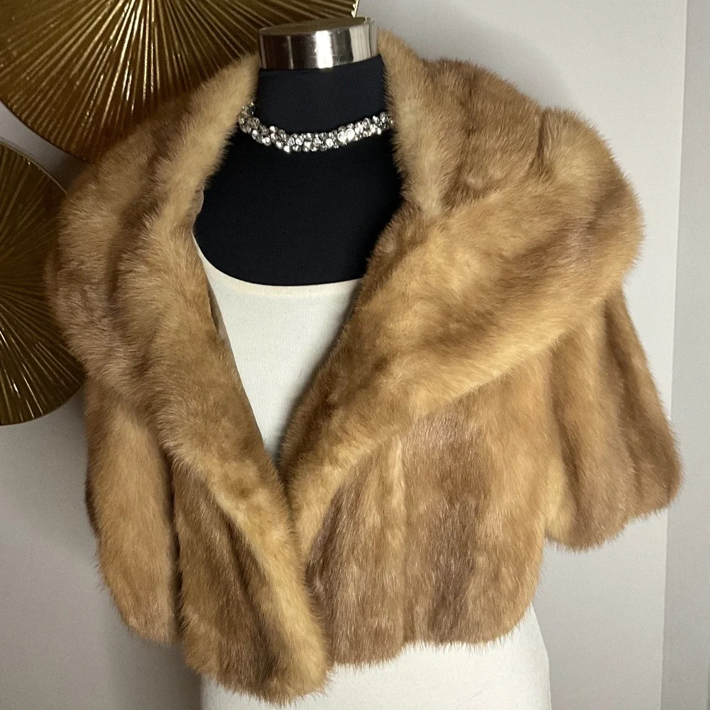 ** Beautiful Vintage Mink Wrap ** - Picture 3 of 9